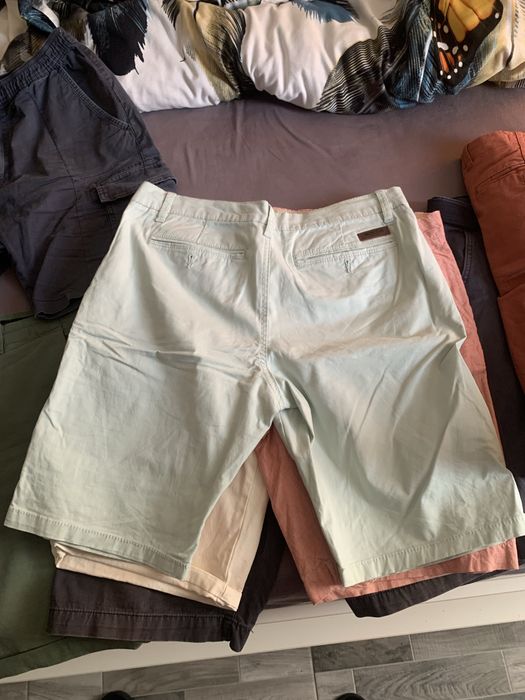 Pantaloni scurti marimea M