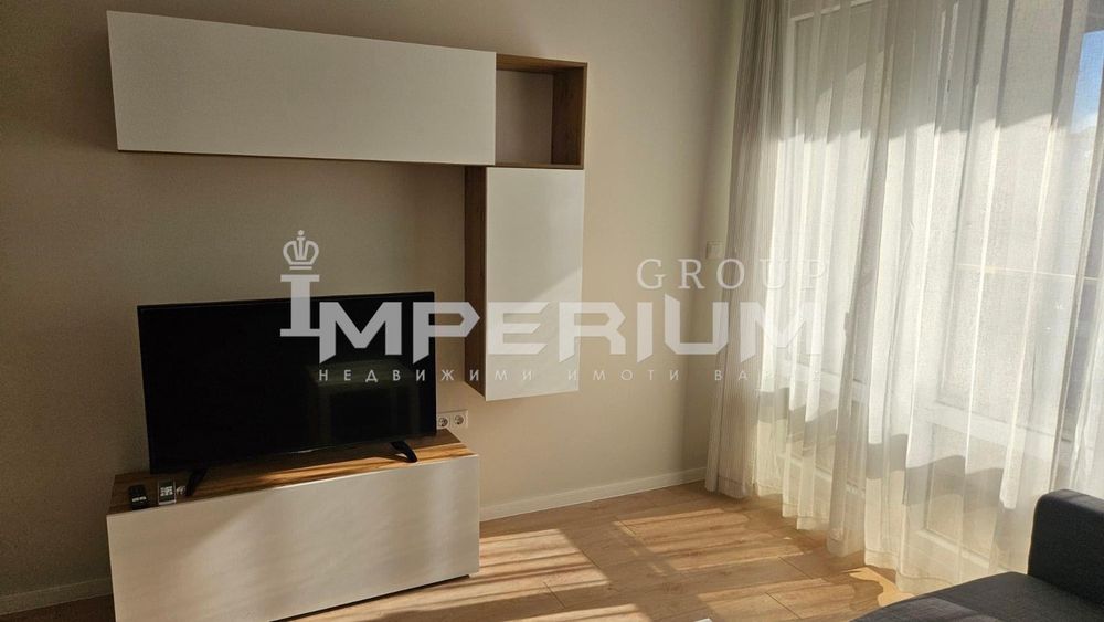 Дава се под наем Двустаен апартамент в Варна, Бриз - 80 кв.м за 408 € - Снимка #3