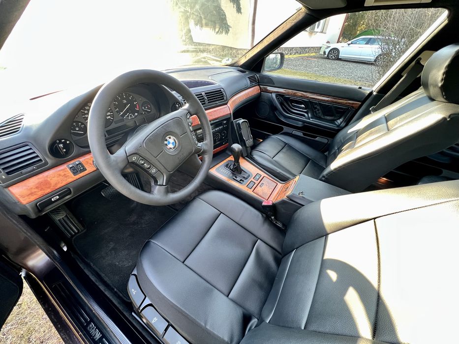 BMW 730i V8 fara rugina!