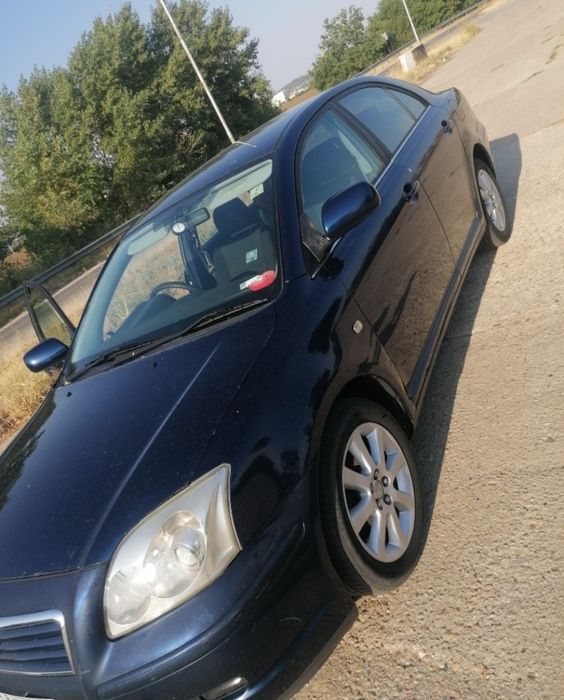 Тойота Авенсис бензин 1.6