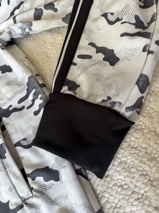 Trening set hanorac+ pantaloni dolce & gabbana marime XS