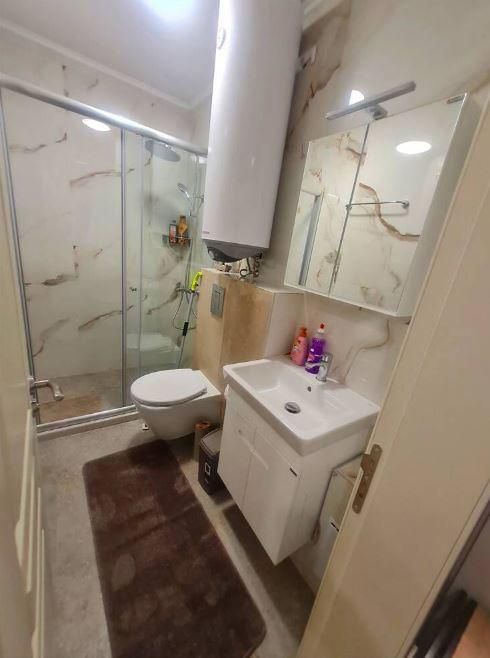 Дава се под наем Двустаен апартамент в Варна, Общината - 50 кв.м за 675 € - Снимка #4