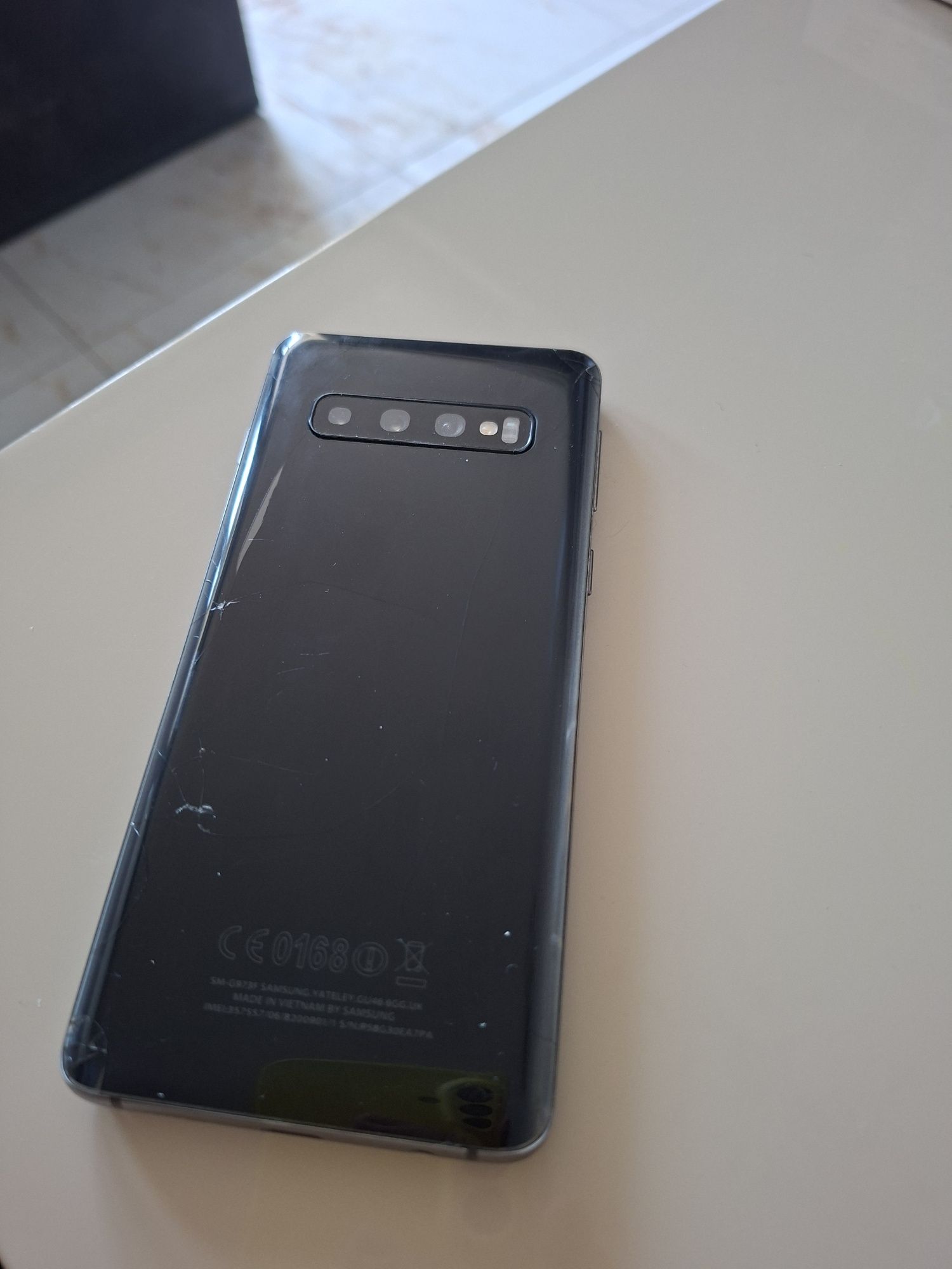 Samsung s10 + Samsung s9 + Honor 8 light