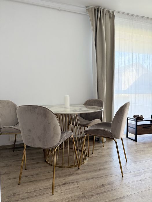 Persoana fizica vand Apartament, 2 camere, str Tineretului, parcare