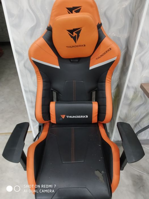 Продам игровое кресло