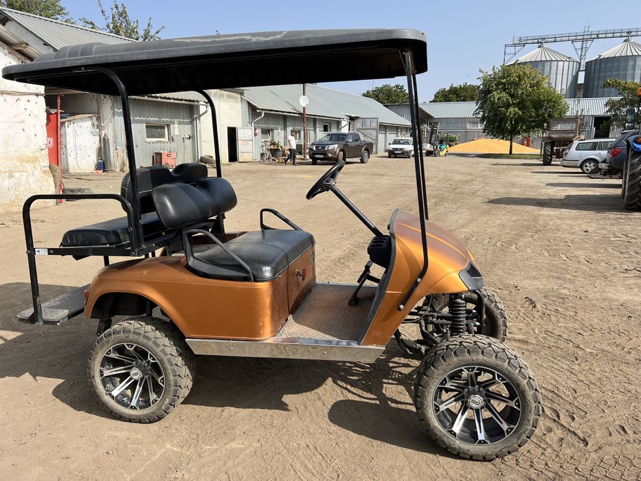 Masina electrica Golf marca Ezgo