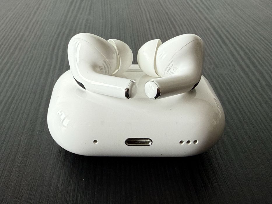 Apple AirPods Pro 2 (в гаранция)