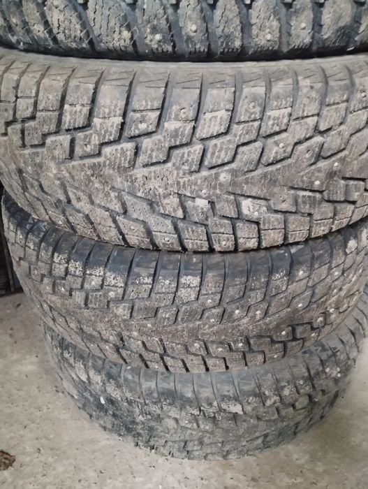 Зимние шины с шипами