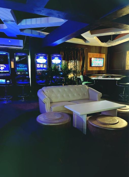 Spatiu Comercial / Club de Noapte