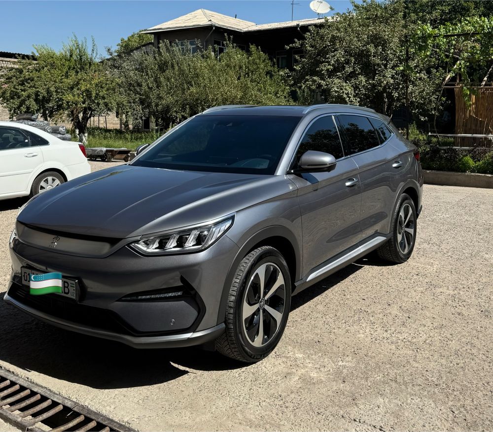 BYd song plus flagship