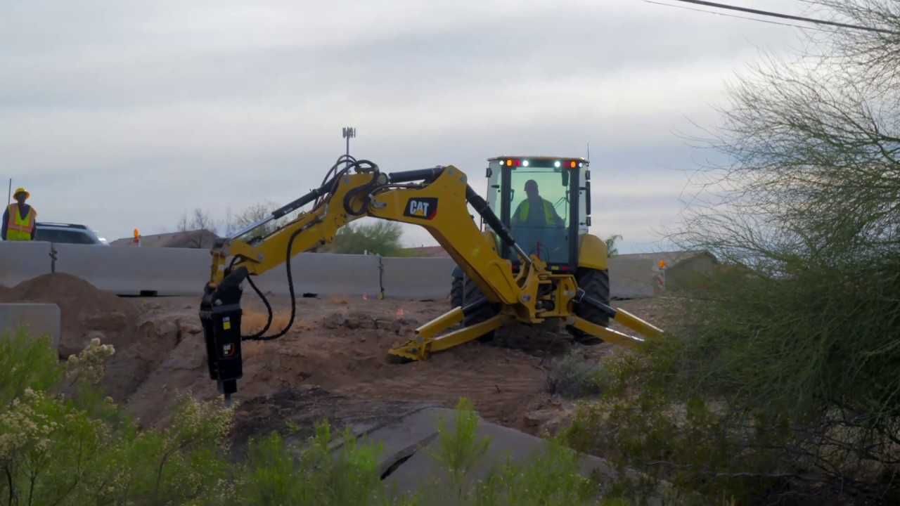 Buldoexcavator de inchiriat - Cupe(30,40,60,80,90), Picon, Burghiu