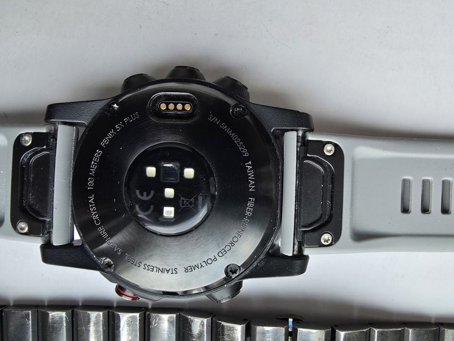 Часовник  Garmin Fenix 5x plus