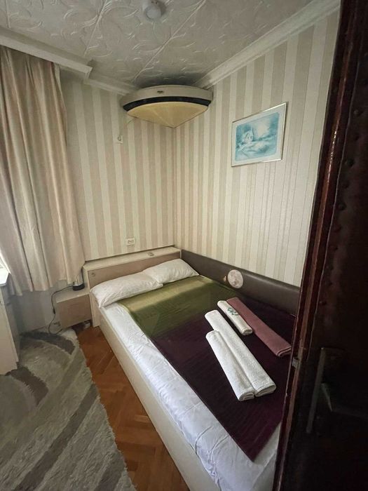 Дава се под наем Тристаен апартамент в Бургас, Лазур - 75 кв.м за 750 € - Снимка #6