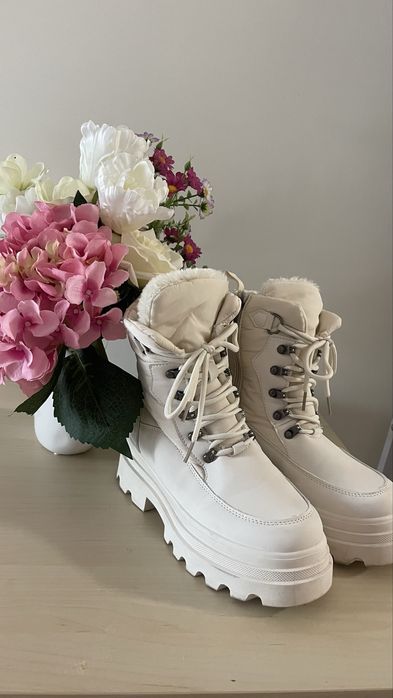 Cizme cu blana marimea 38