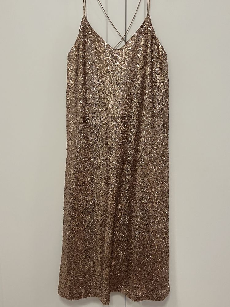 Платье Zara в пайетках