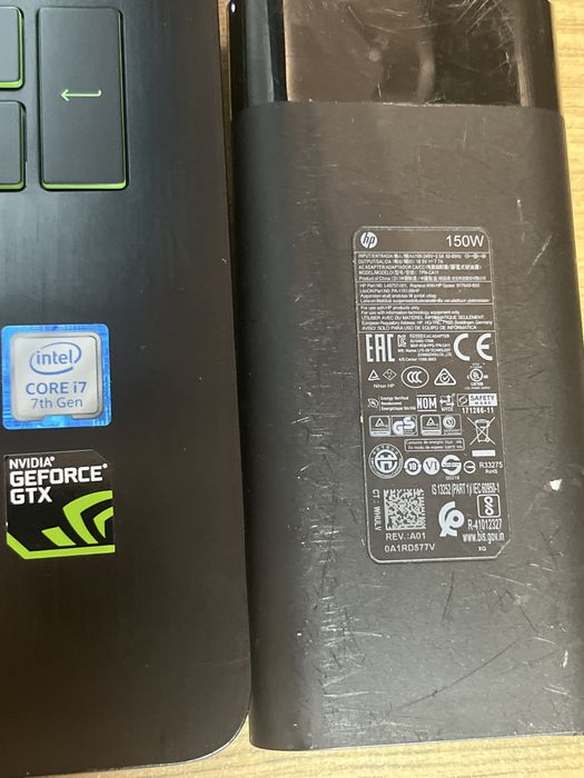 Laptop Gaming HP Pavilion i7 7700HQ; 16 GB RAM; SSD 512 GB