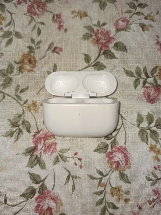 Кейс Airpods pro 1-поколения