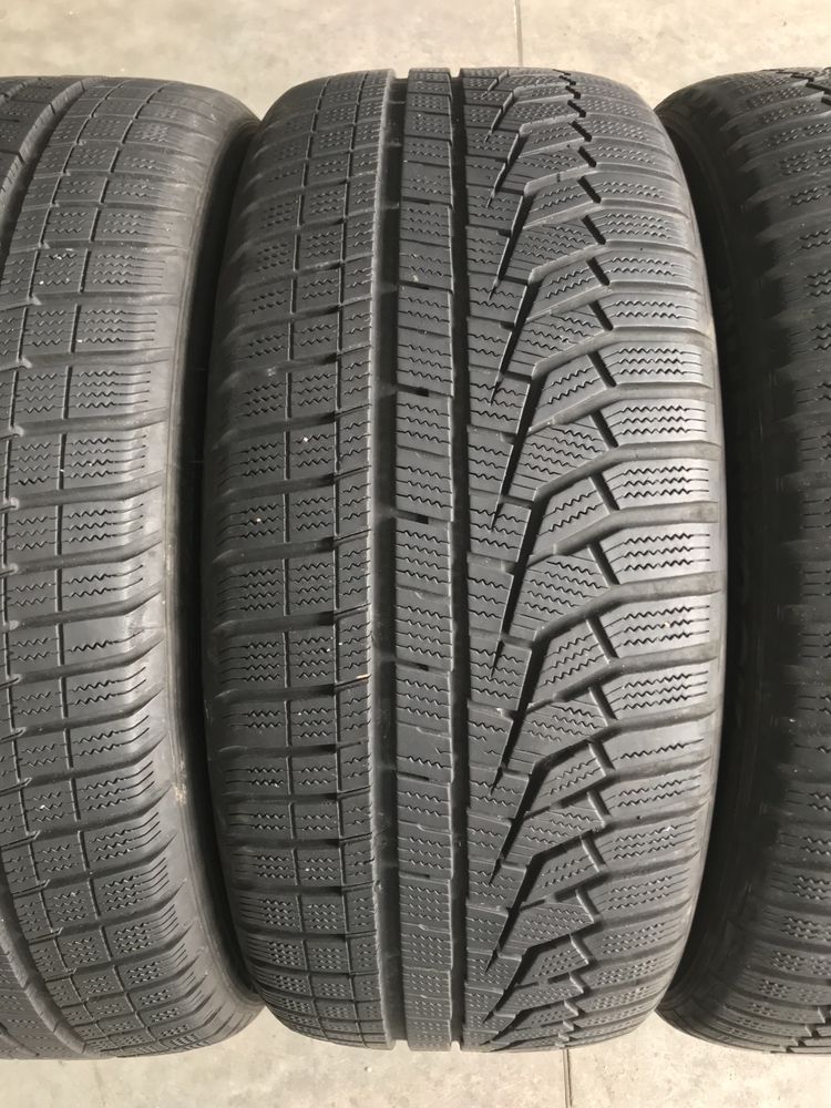Set Anvelope Cauciucuri Hankook 235/50R18 M+S Originale de 6mm