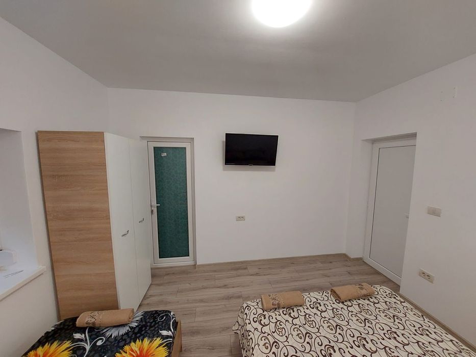 Inchiriez camere la muncitori pe termen lung in Eforie Nord