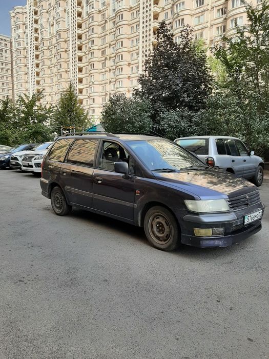 Мицубиси спейс вагон 2000 год