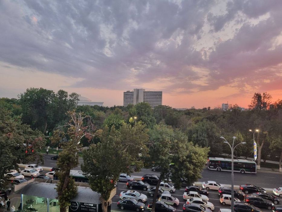 Очень Срочно Ц-1 Детский мир 5ти комнатная с ремонтом 125м²