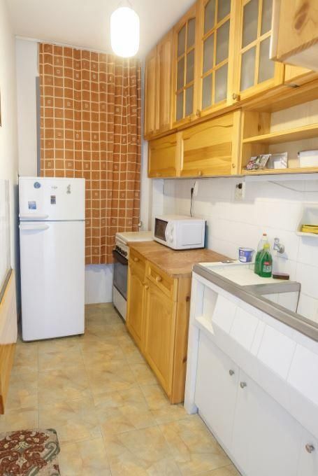 Дава се под наем Тристаен апартамент в Варна, Общината - 75 кв.м за 400 € - Снимка #1