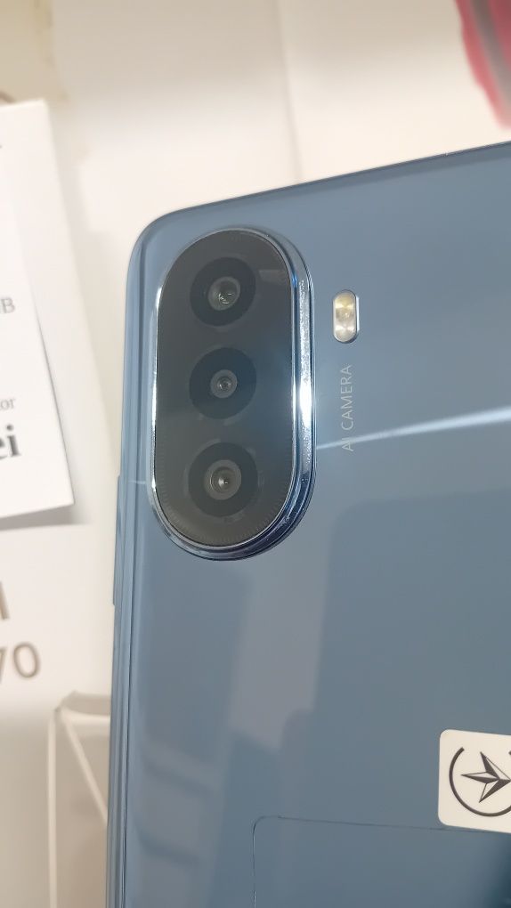 Huawei Nova Y70 4/128Gb (AG20 Dancu/b28543*20) Garantie 2 ani!
