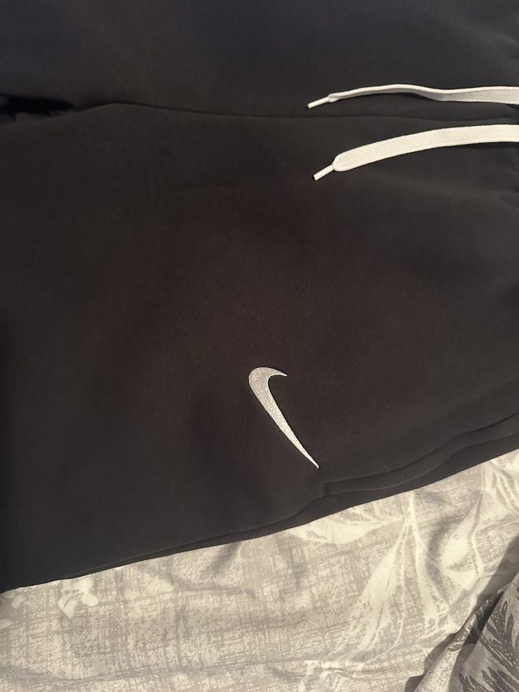 Къси гащи Nike нови М размер