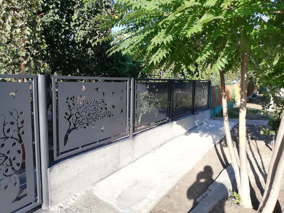 Garduri debitate plasmă, traforate