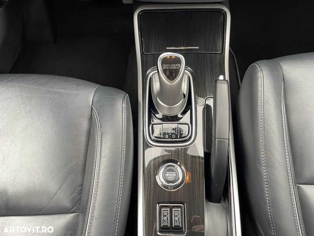 Mitsubishi Outlander 2.0 4WD Plug-In Hybrid