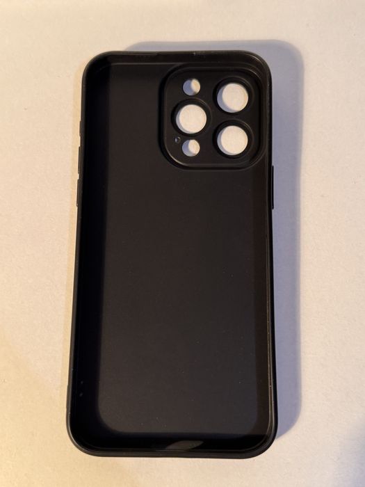 Калъфи за iphone 15 Pro max - UAG и Pitaka