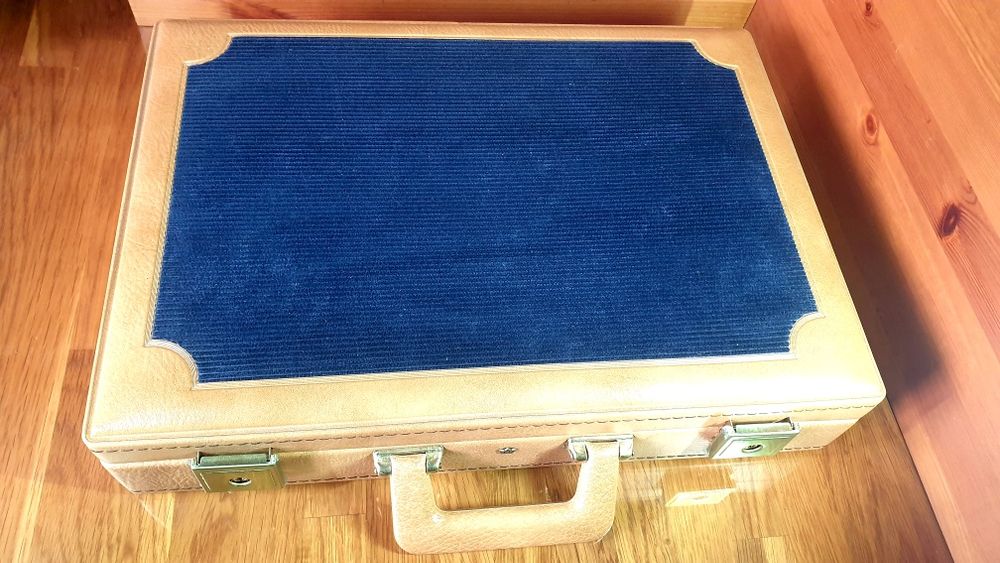 Set tacamuri placate cu argint 12 persoane