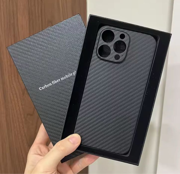 Iphone 13/14/15/16 Pro Max Plus - Husa Fibra Carbon Ultra Slim Folie