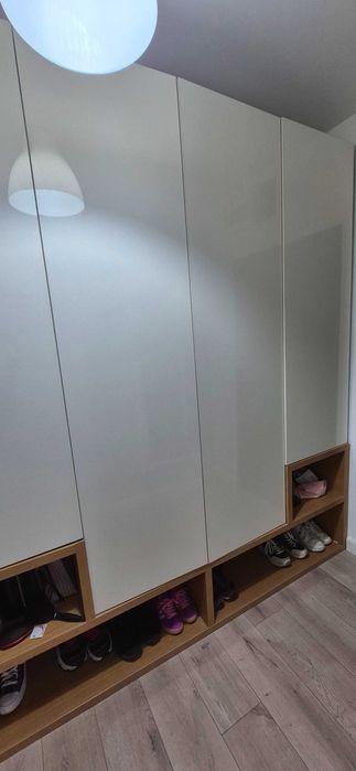 Dulap hol. Latime 50 cm, Lungime 210 , inaltime 230 .