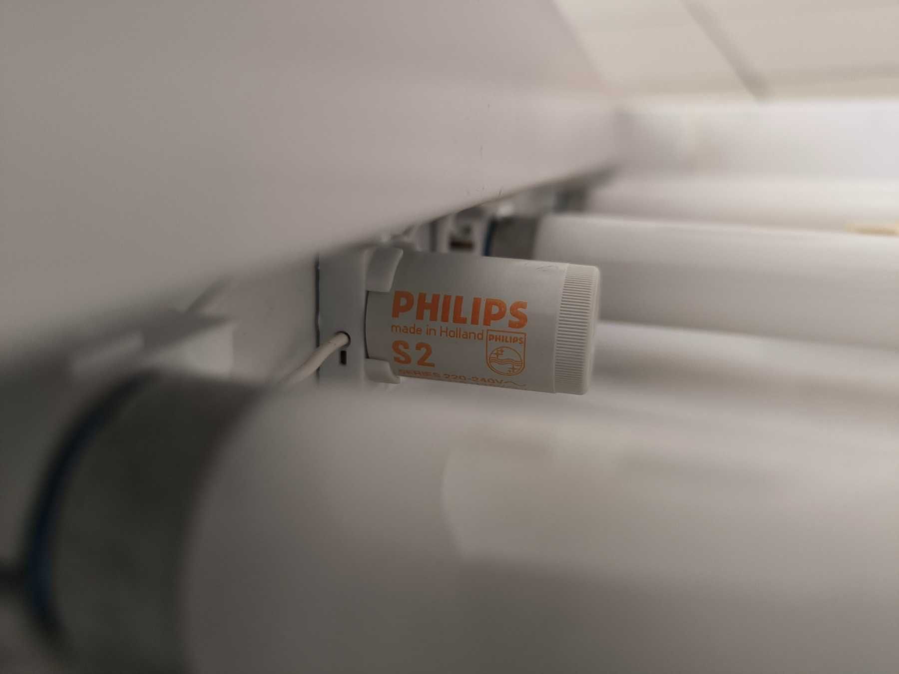 16 лампи PHILIPS луминисцентни пури за вграждане в окачен таван
