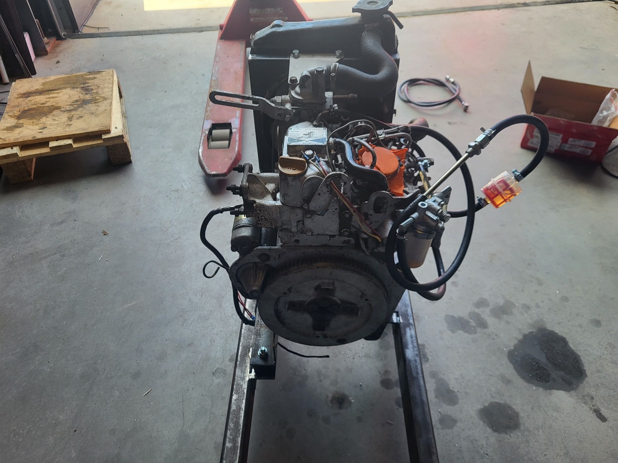 Motor Yanmar 2tne 68