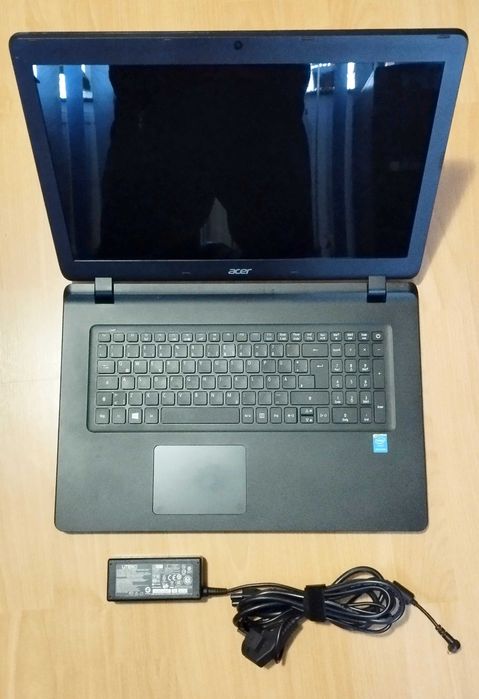 Acer Aspire 17.3 inch, Intel Quad Core, 8GB RAM, SSD 256GB, bat. 3 ore
