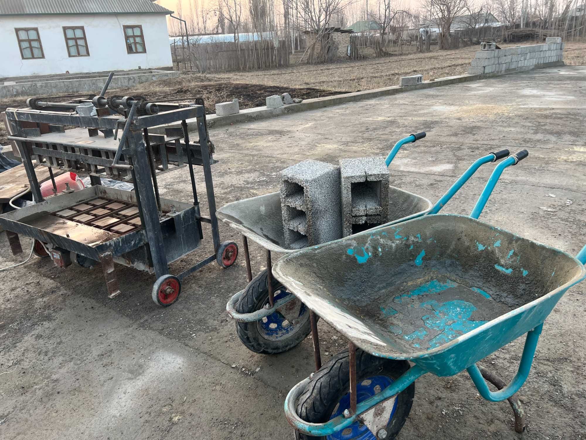 Шлакаблок апарати / Shlakablok aparati