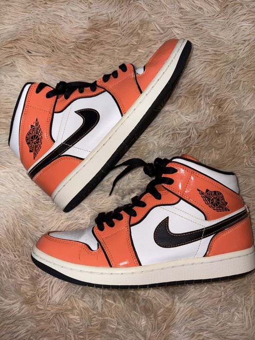 Air Jordan 1 Mid “Shattered Backboard” (Patent)