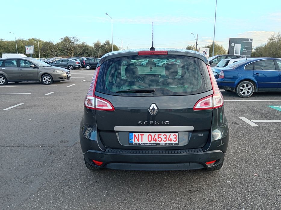 Renault Scenic model Bose