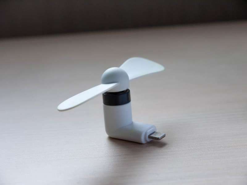 Нов мини вентилатор за iPhone