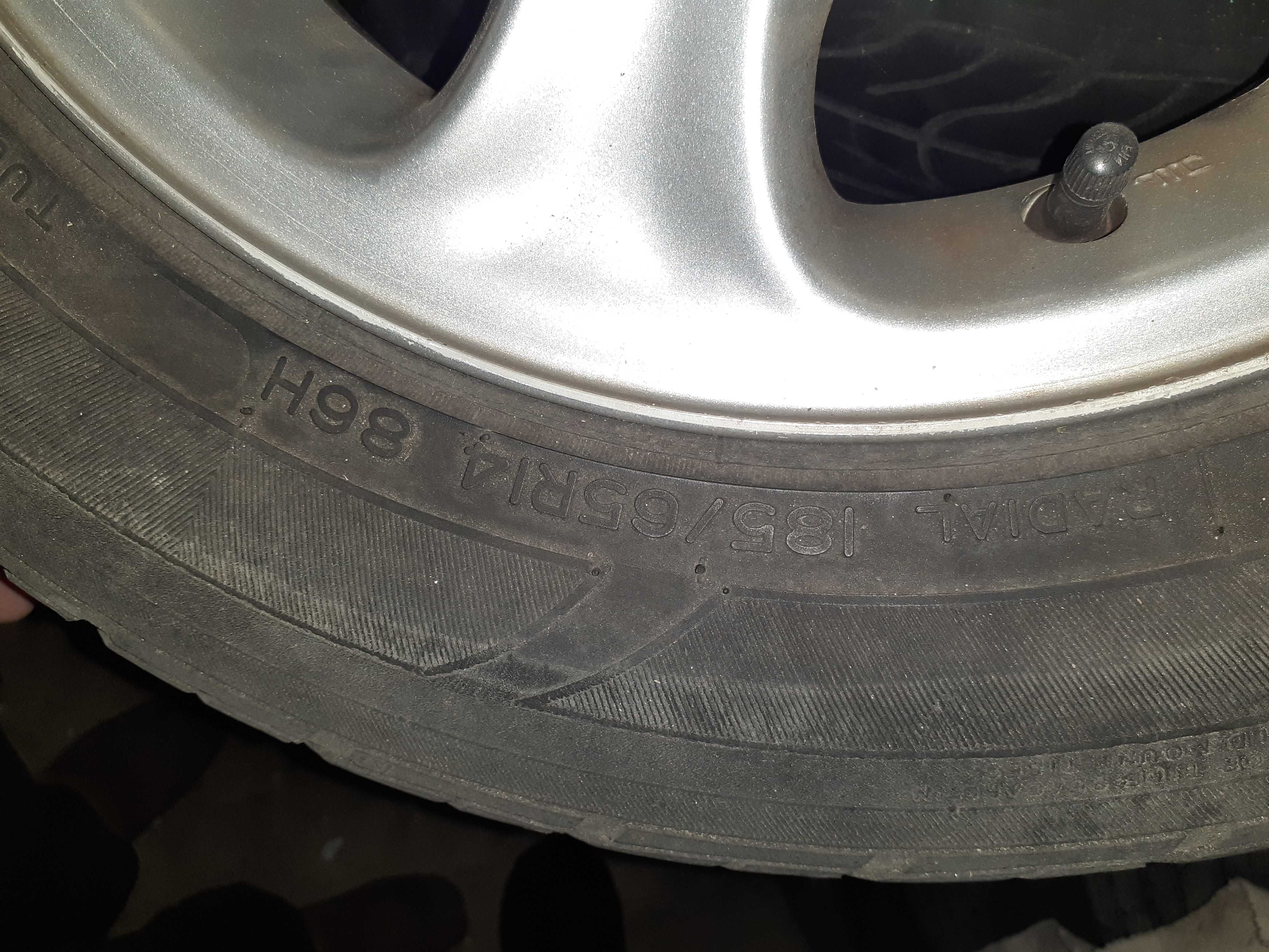 Джанти със гуми свалени от Пежо 306