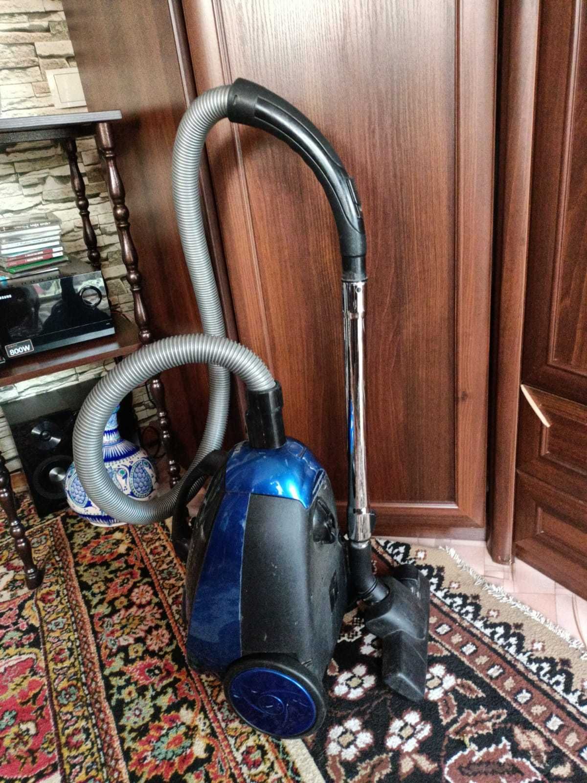 Пылесос Занусси рабочий