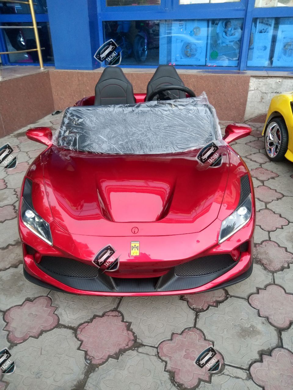 Новый детский электромобиль ferrari