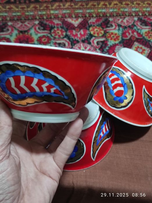 Продаю Посуду кому интересно звоните