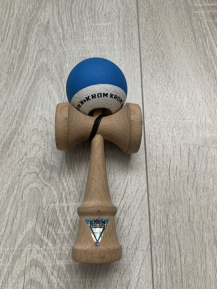 Kendama Sweets Kron si pill
