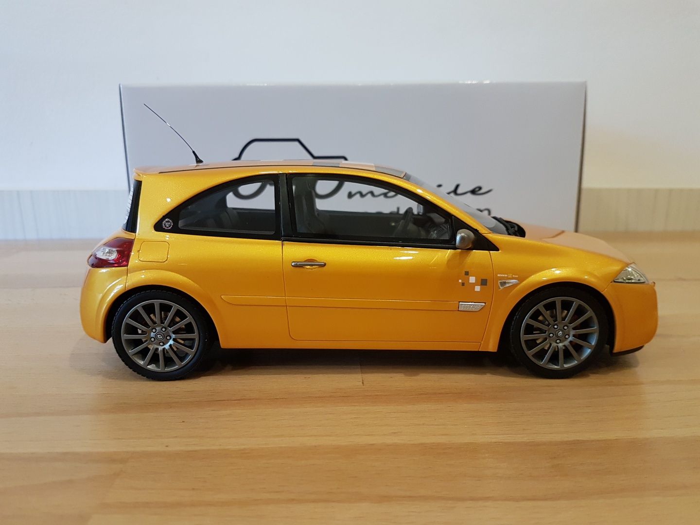 Macheta Renault Megane 2 RS, 1/18,Otto-Models