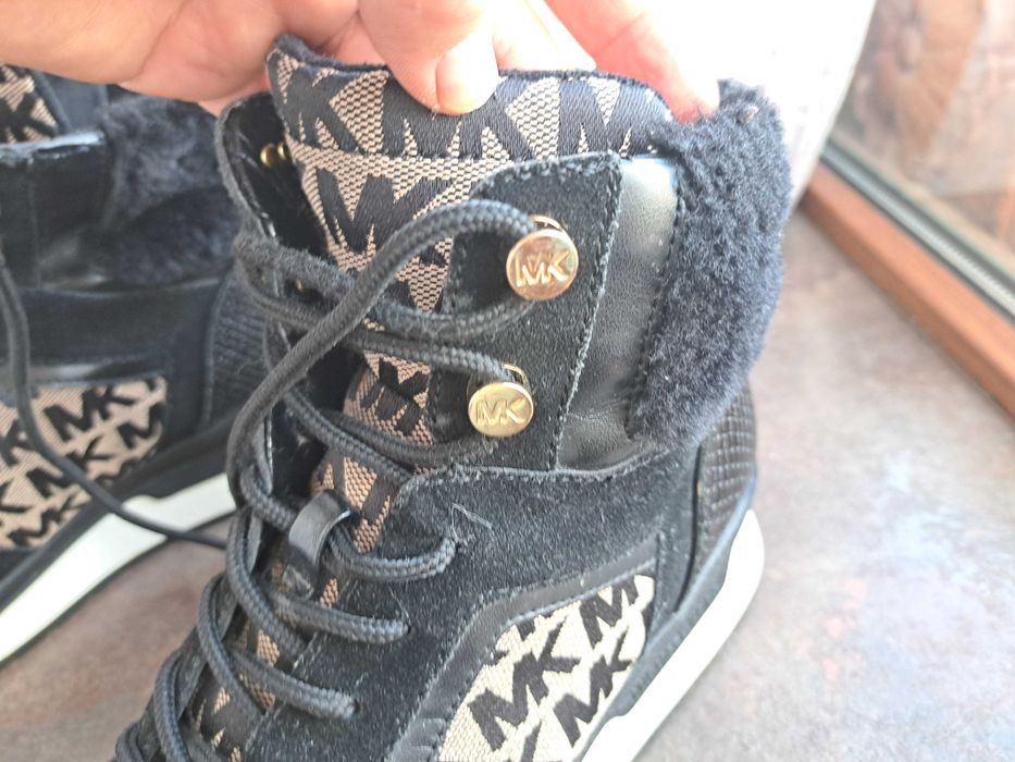 дамски боти,зимни обувки,ботуши на платформа,MICHAEL KORS номер38,