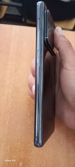 Xiaomi 11 ultra
Xotirasi 256 GB
Ram 12+7 GB
Kamera 4k 60 8k 30
120x yq