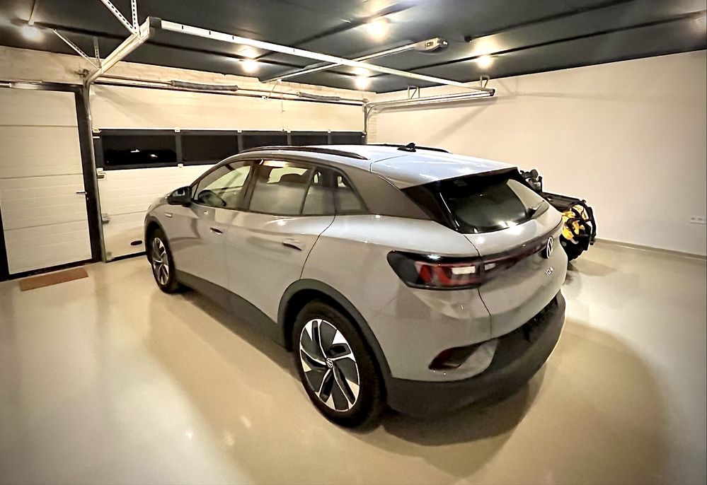 VW ID4 Pure Performance ,почти нов, без забележки